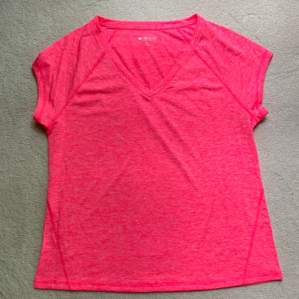 Ideology V-Neck Short Sleeve Activewear T-Shirt